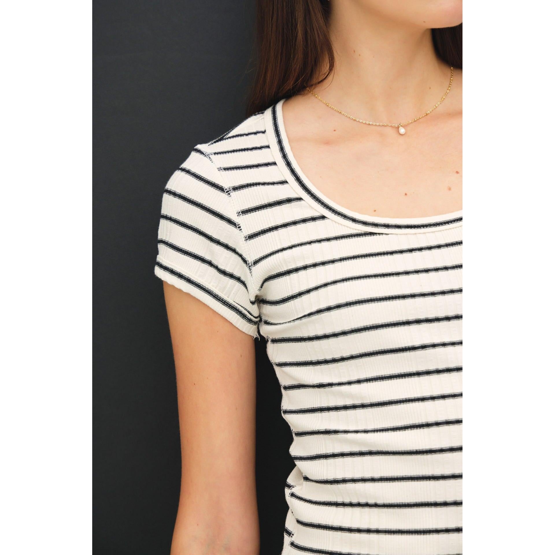 Striped Ribbed Short Sleeve Top || Black Stripe