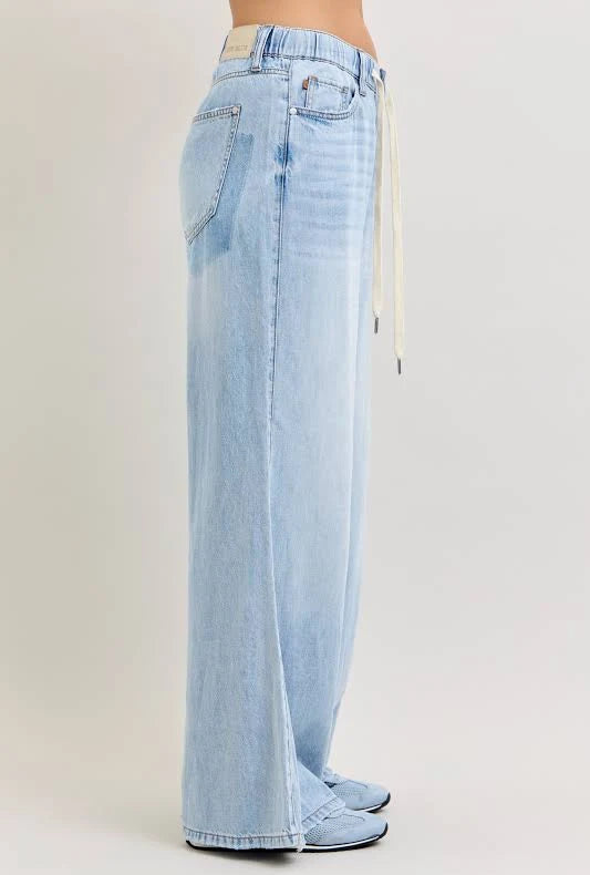 High Waist Feathweight Palazzo Jeans || Shadow Light