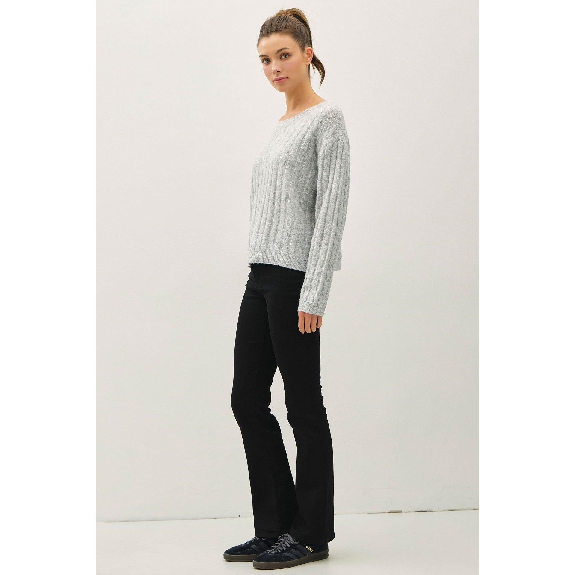 Cable Knit Sweater || Heather Grey