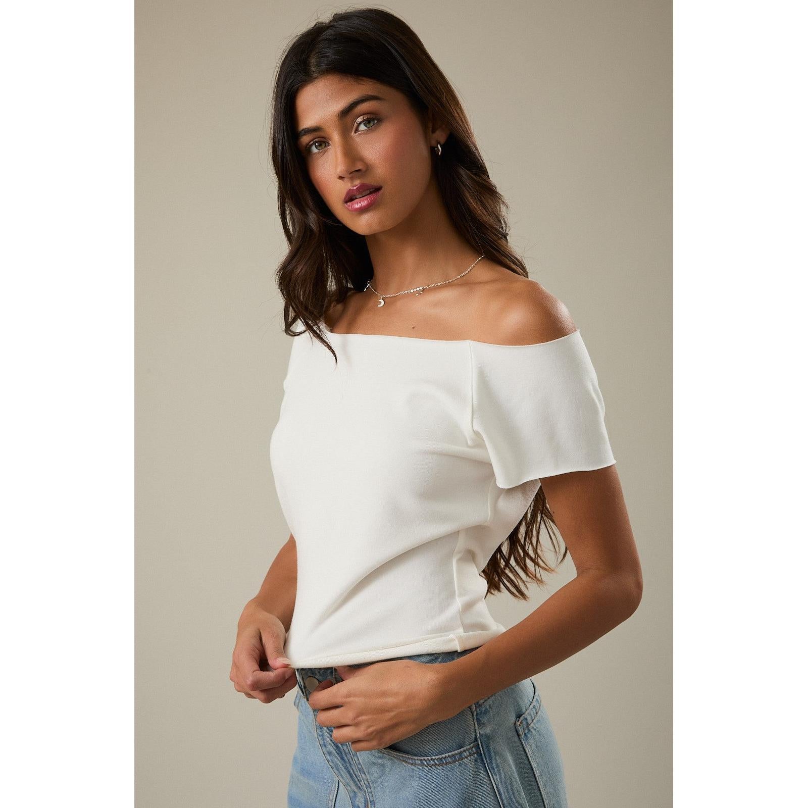 Raw Edge Off Shoulder Top || White