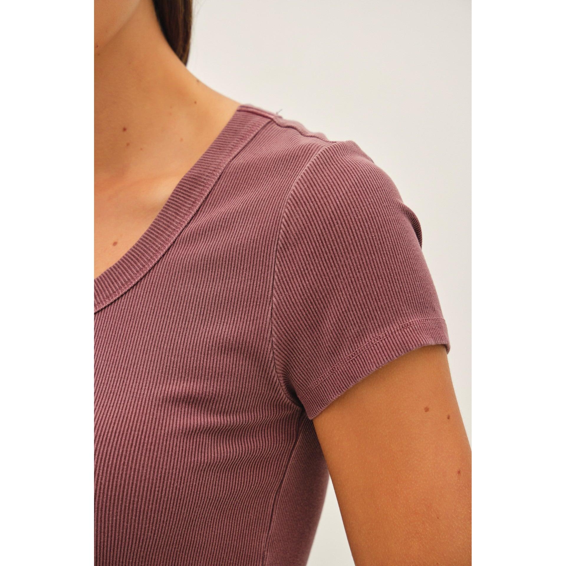 Ribbed scoopneck Tee