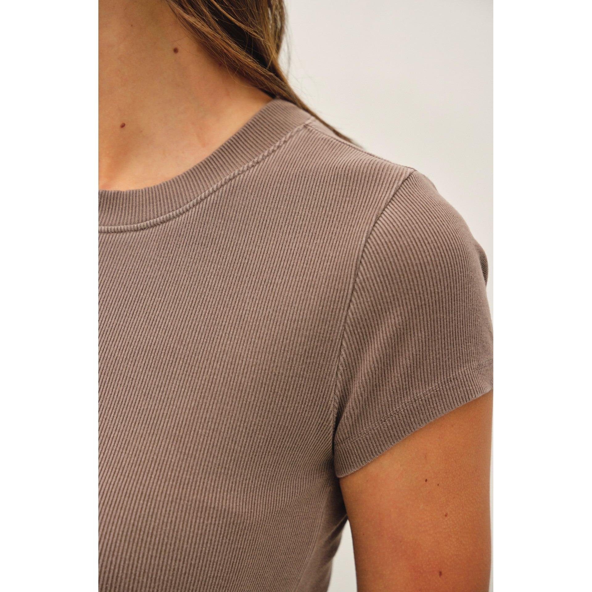 Ribbed Crewneck Tee || Dark Brown