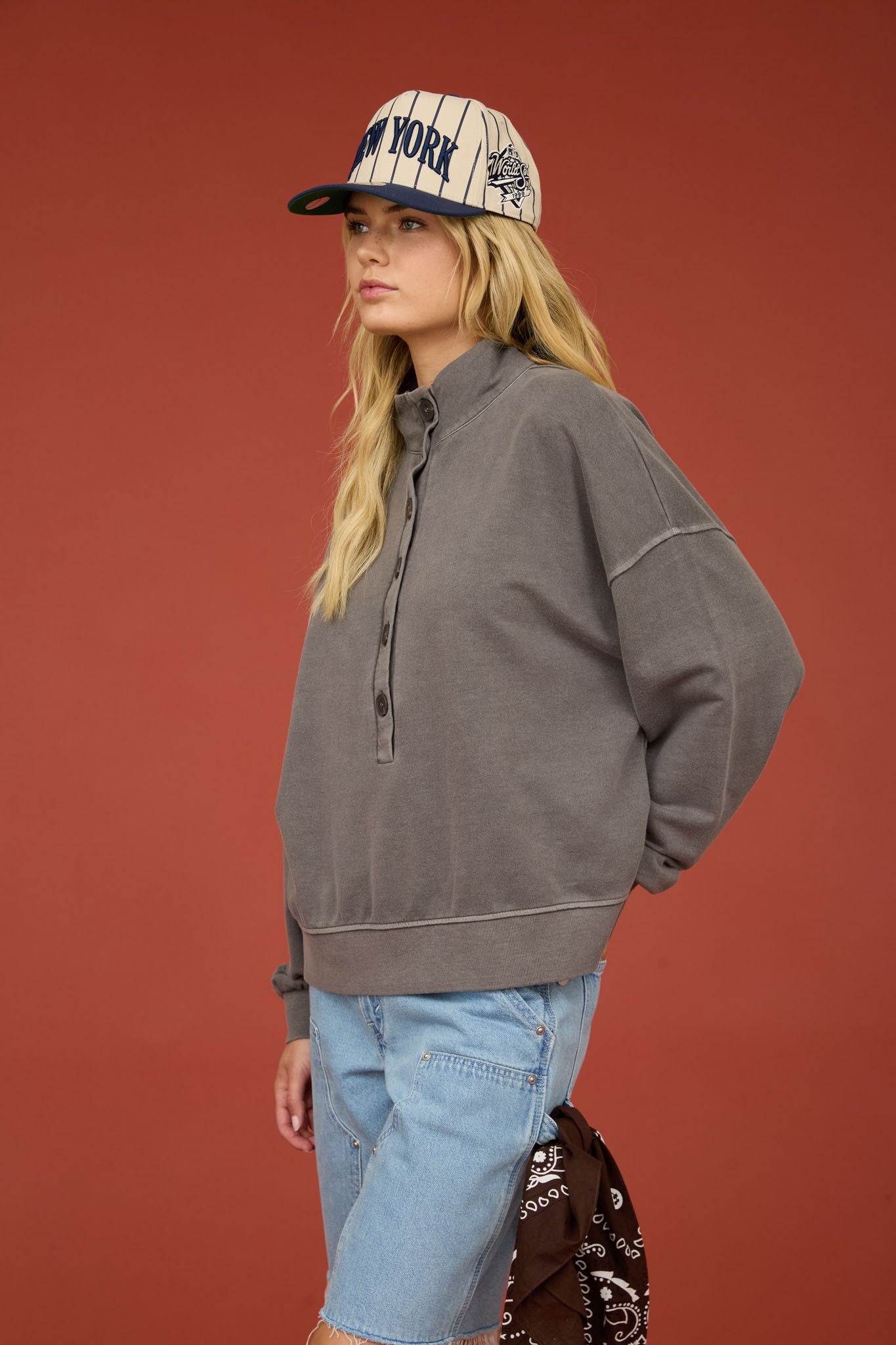 Mockneck Henley Long Sleeve || Charcoal