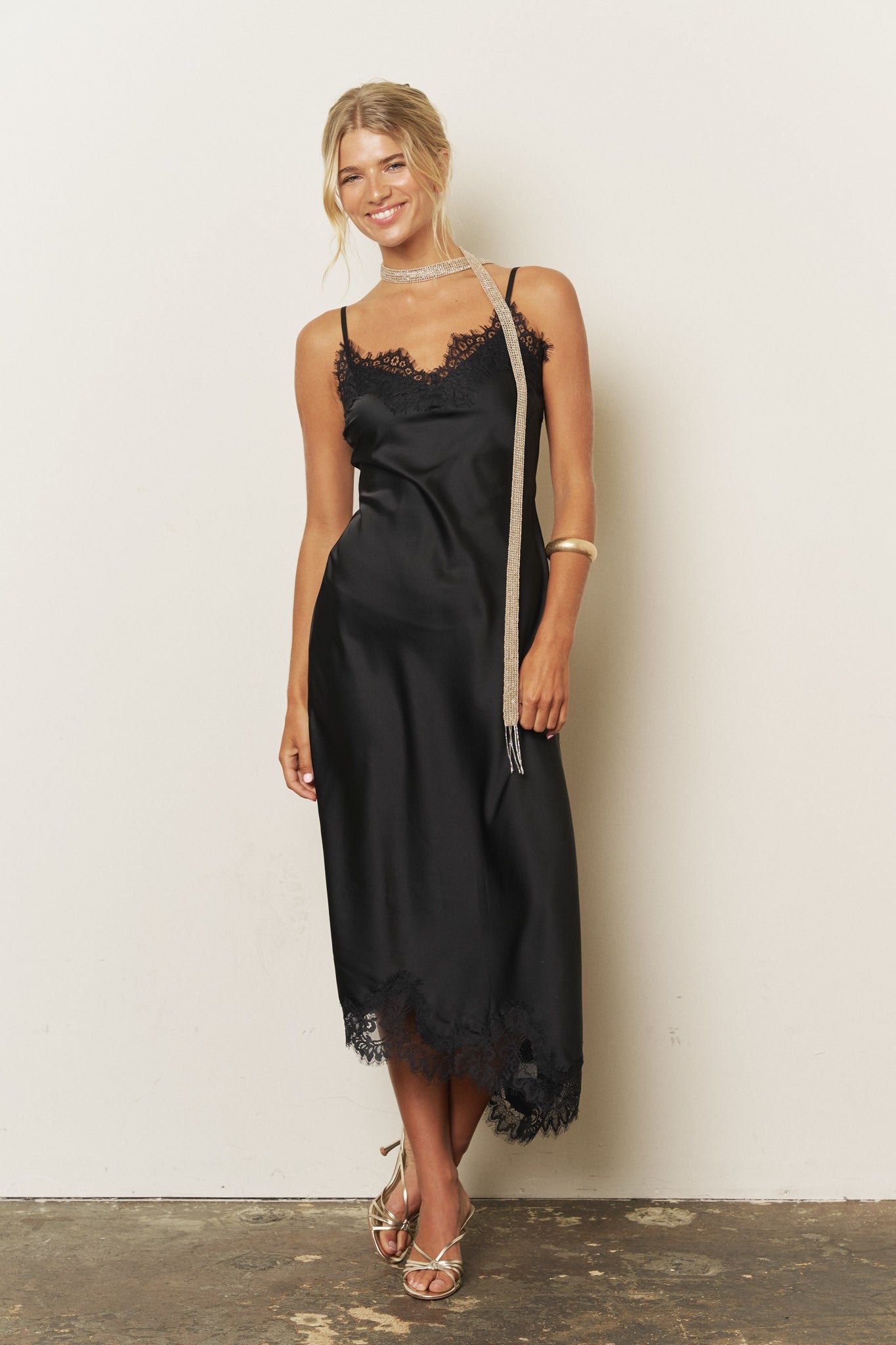 Lace Trim Satin Midi Dress || Black