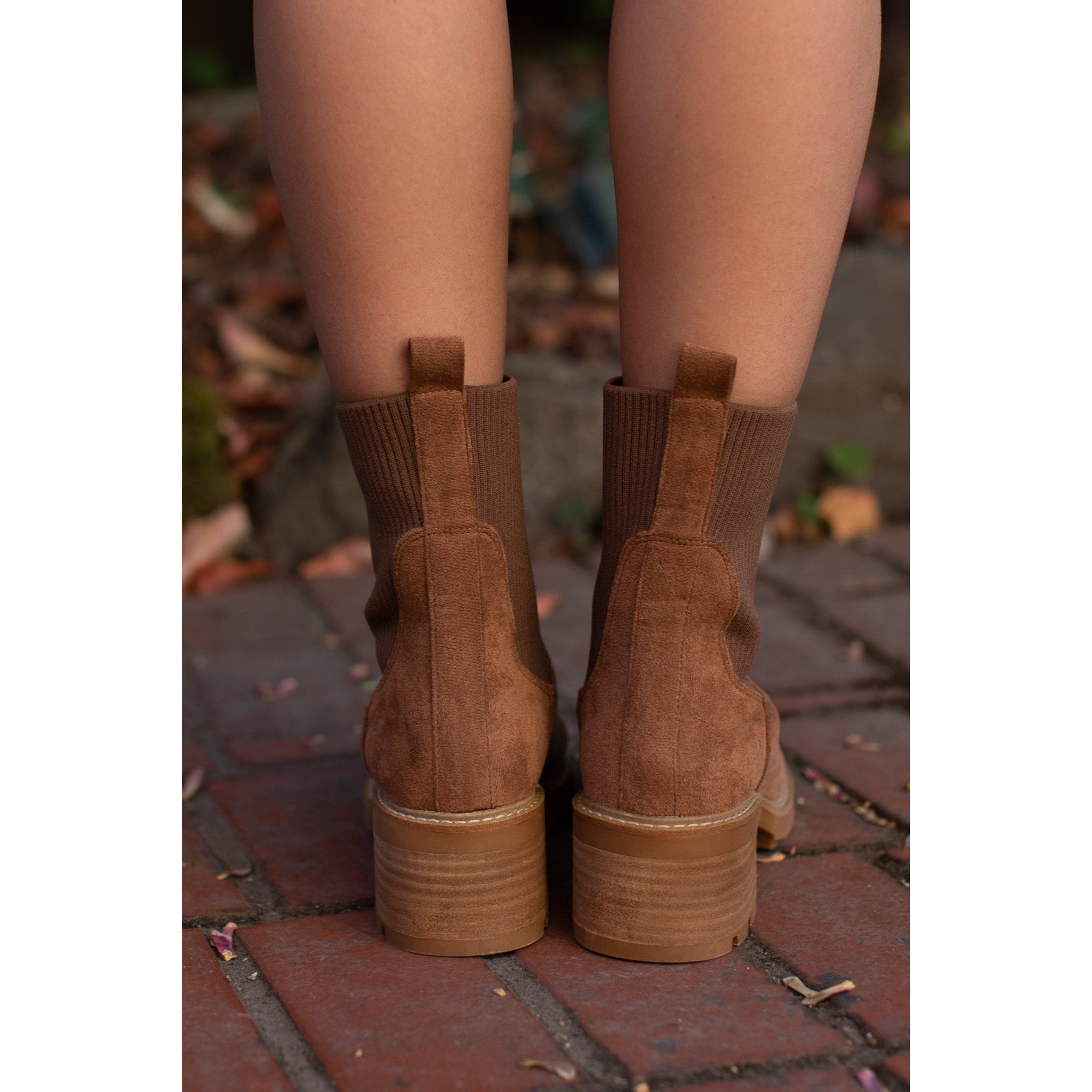 Corky's Goodness Gracious Boot || Tobacco