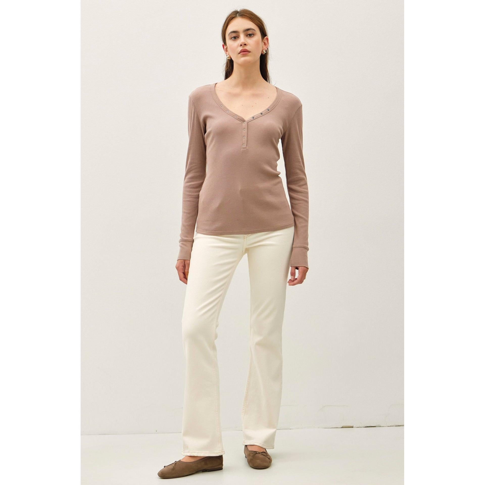 Ribbed Snap Henley