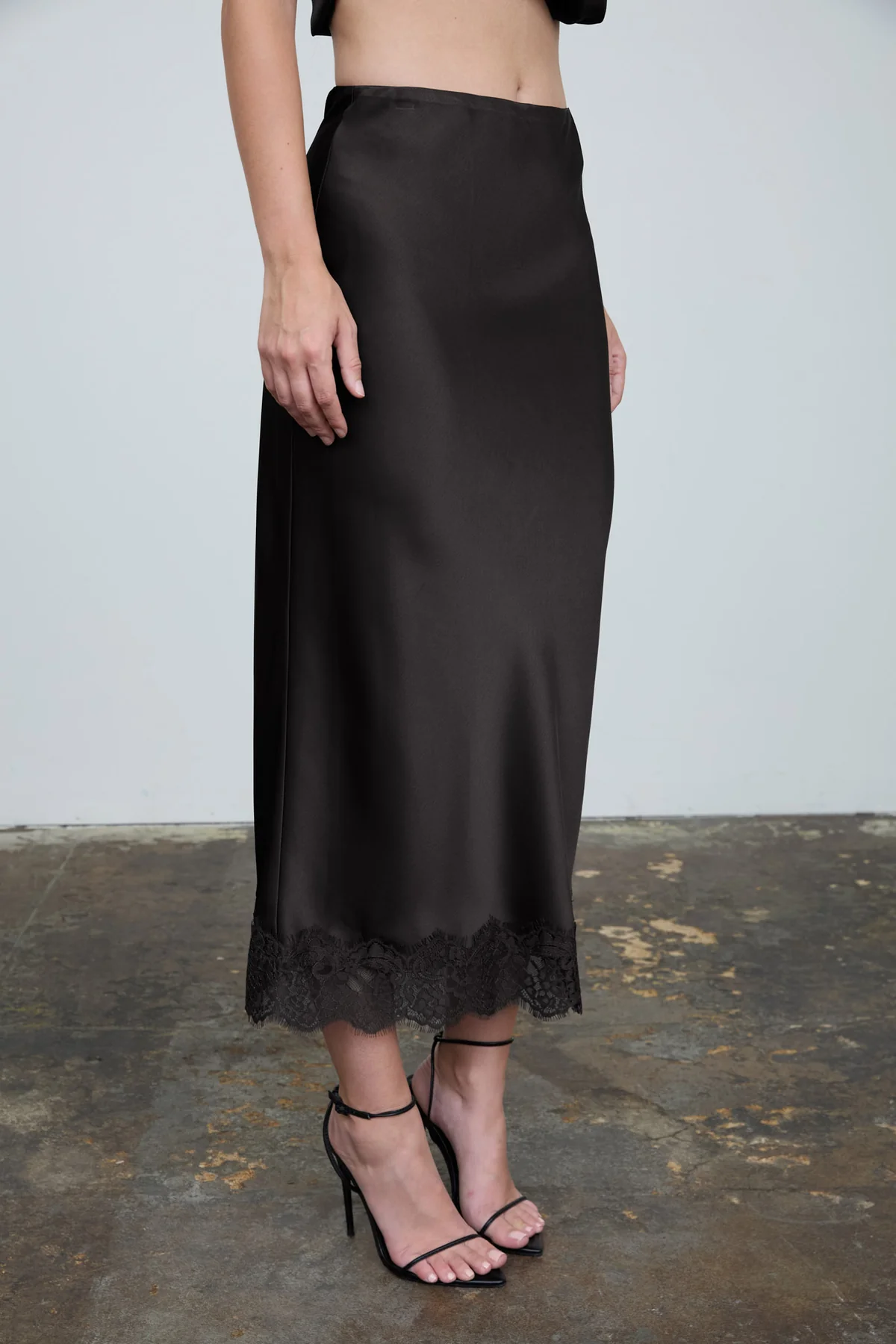 Satin Lace Hem Back Slit Pencil Skirt || Black
