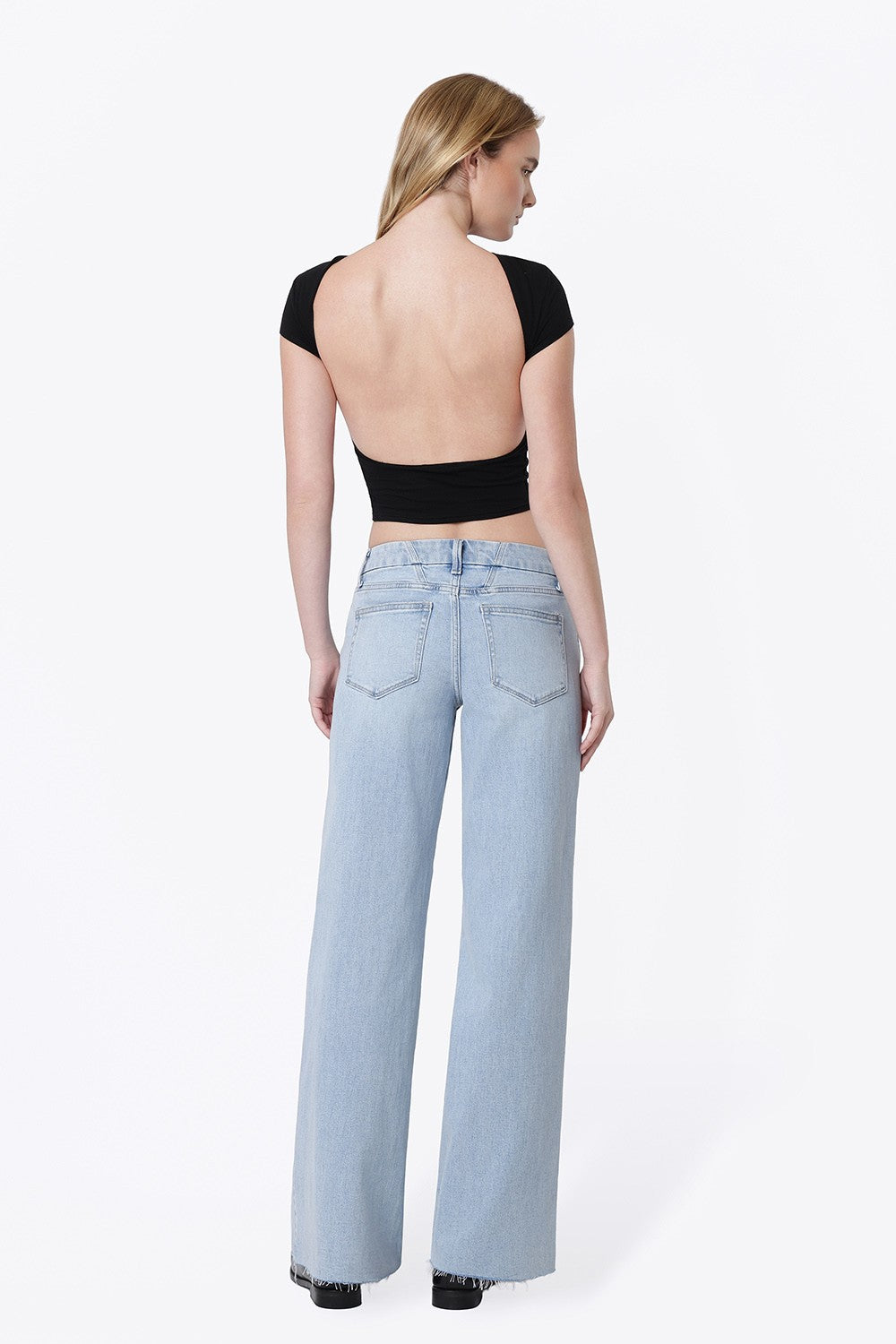 Low Rise Clean Cut Hem Wide Leg Jeans || Light
