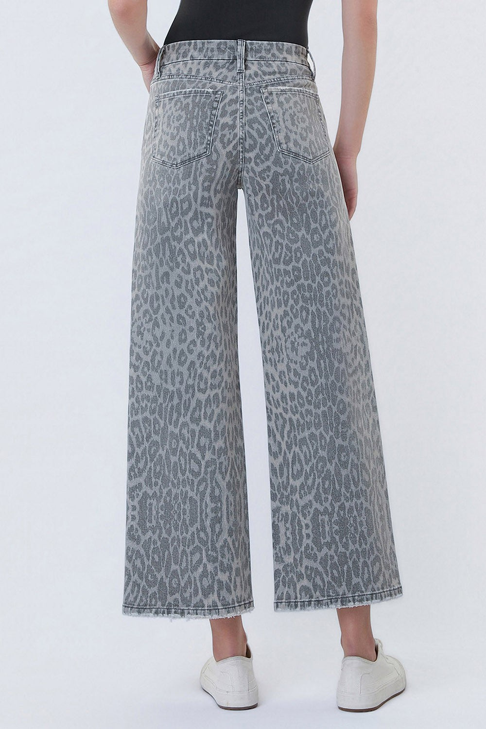 High Rise Leopard Print Crop Wide Leg Jeans || Grey Leopard