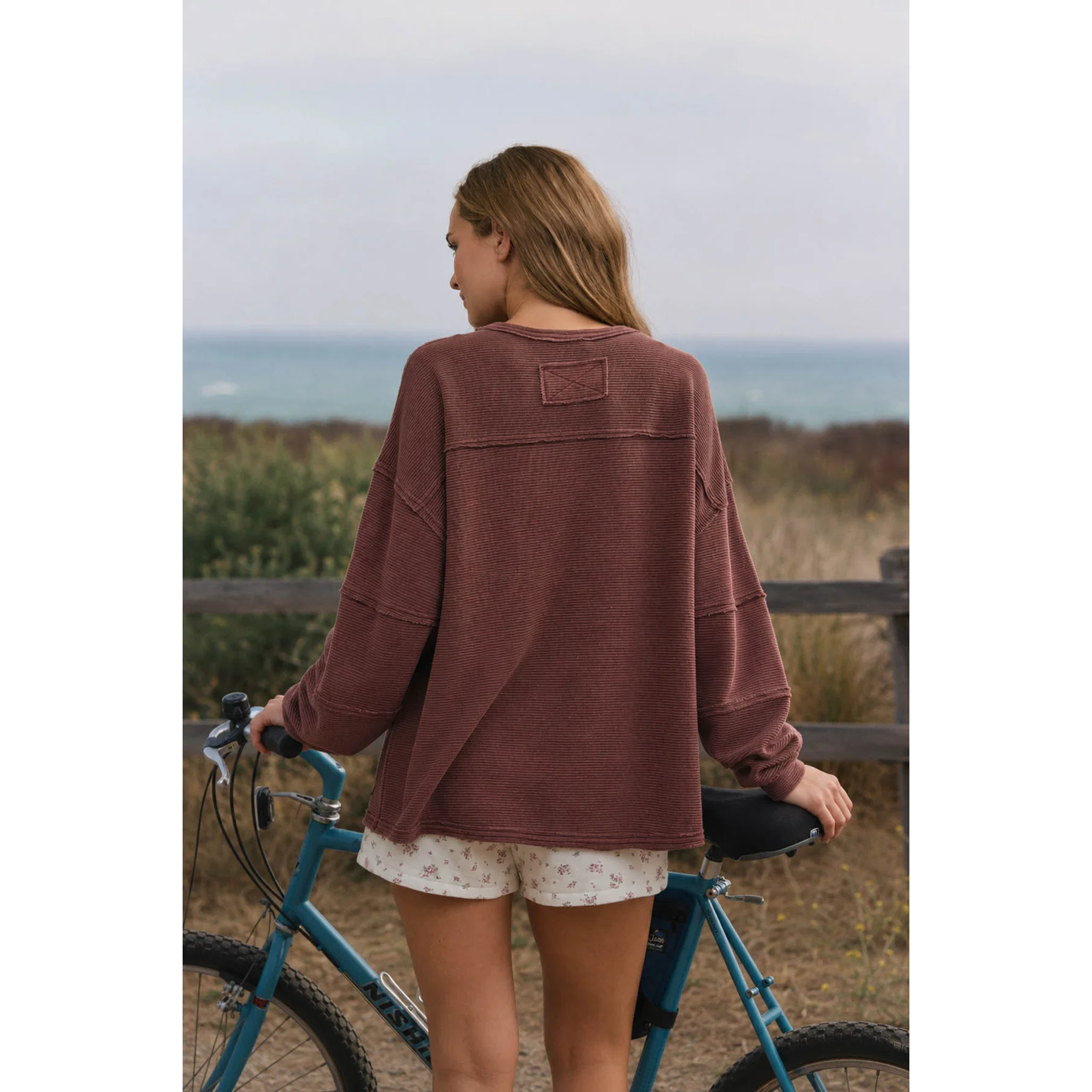 Exposed Seam Long Sleeve Top || Maroon