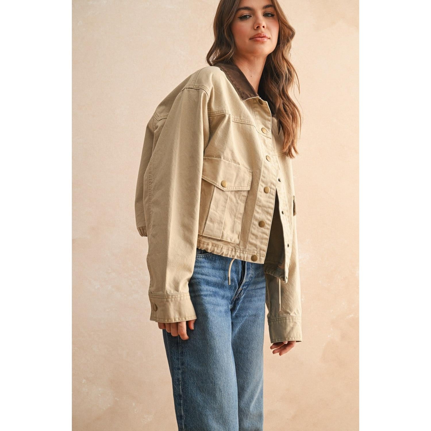 Contrast Collar Utility Jacket || Beige