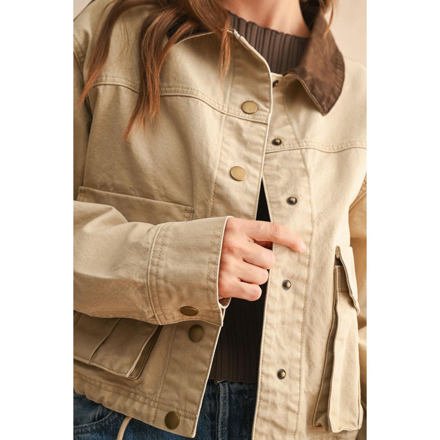 Contrast Collar Utility Jacket || Beige