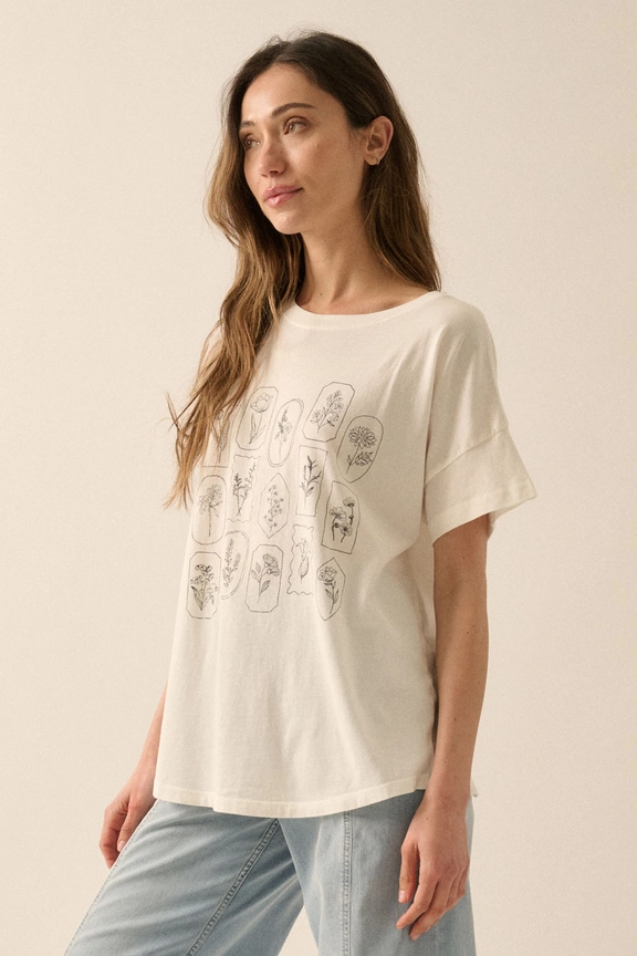 Floral Motif Graphic Tee || Ivory