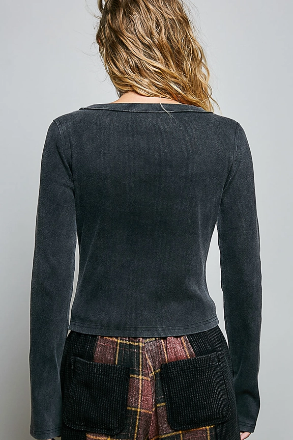 POL Star Accents Stud Long Sleeve Ribbed Top || Black