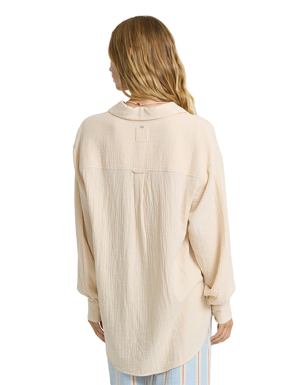 Billabong Wanderer Solid Long Sleeve Woven Top || Dove