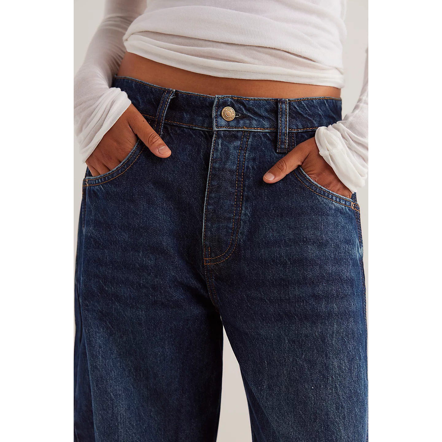 Free People Good Luck Mid-Rise Barrel Jeans || Deep End
