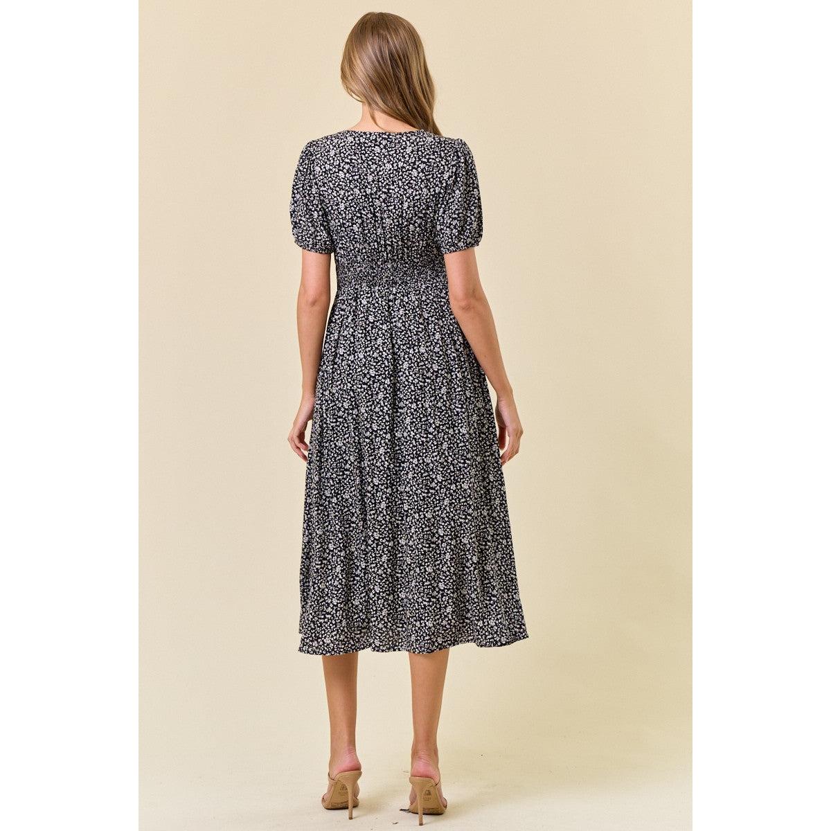 Ditsy Floral V-neck Dress || Black