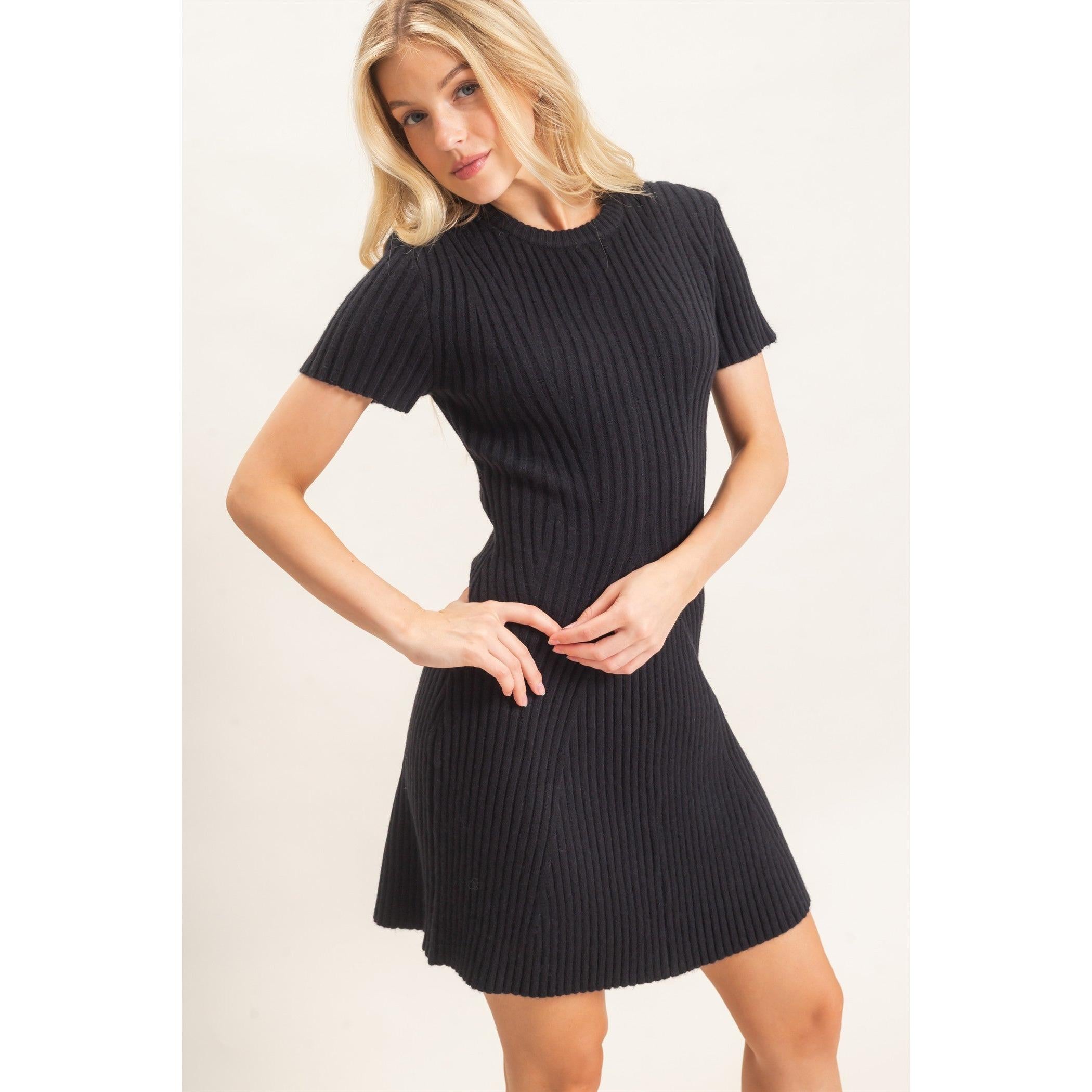 Ribbed Crew Neck Sweater Dress || Black