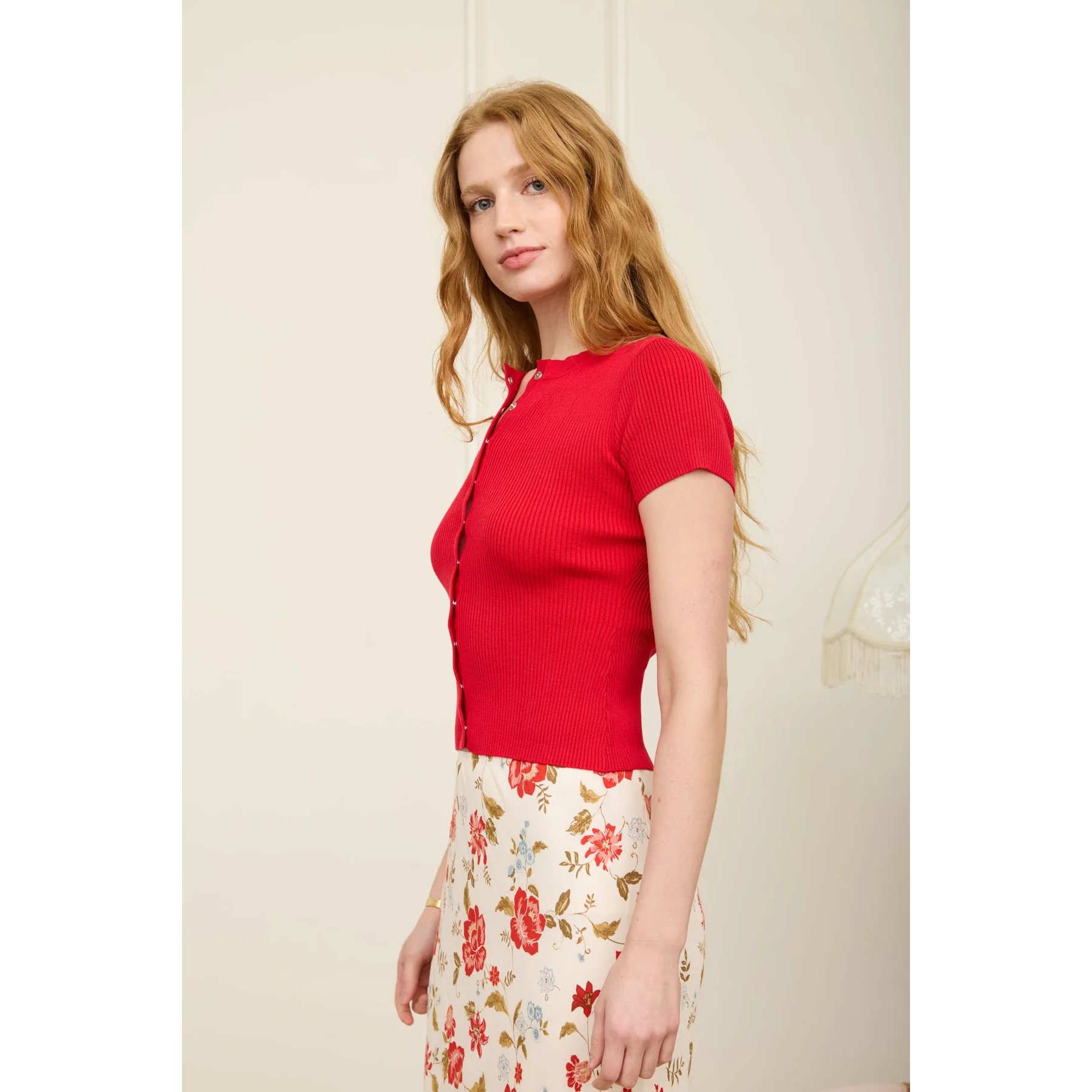 Short Sleeve Snap Button Cardigan || Red