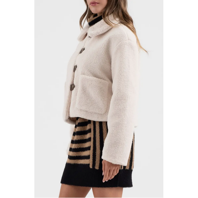 Teddy Tab Button Down Jacket || Natural