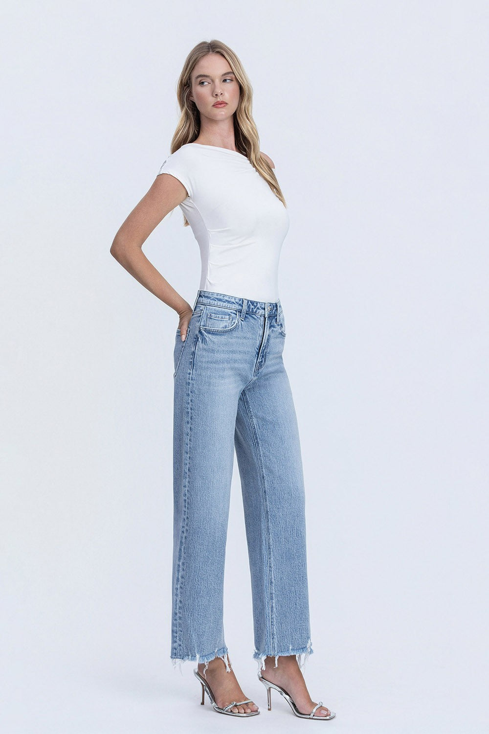 Vervet Mid Rise Frayed Hem Ankle Wide Leg Jeans || God-Given