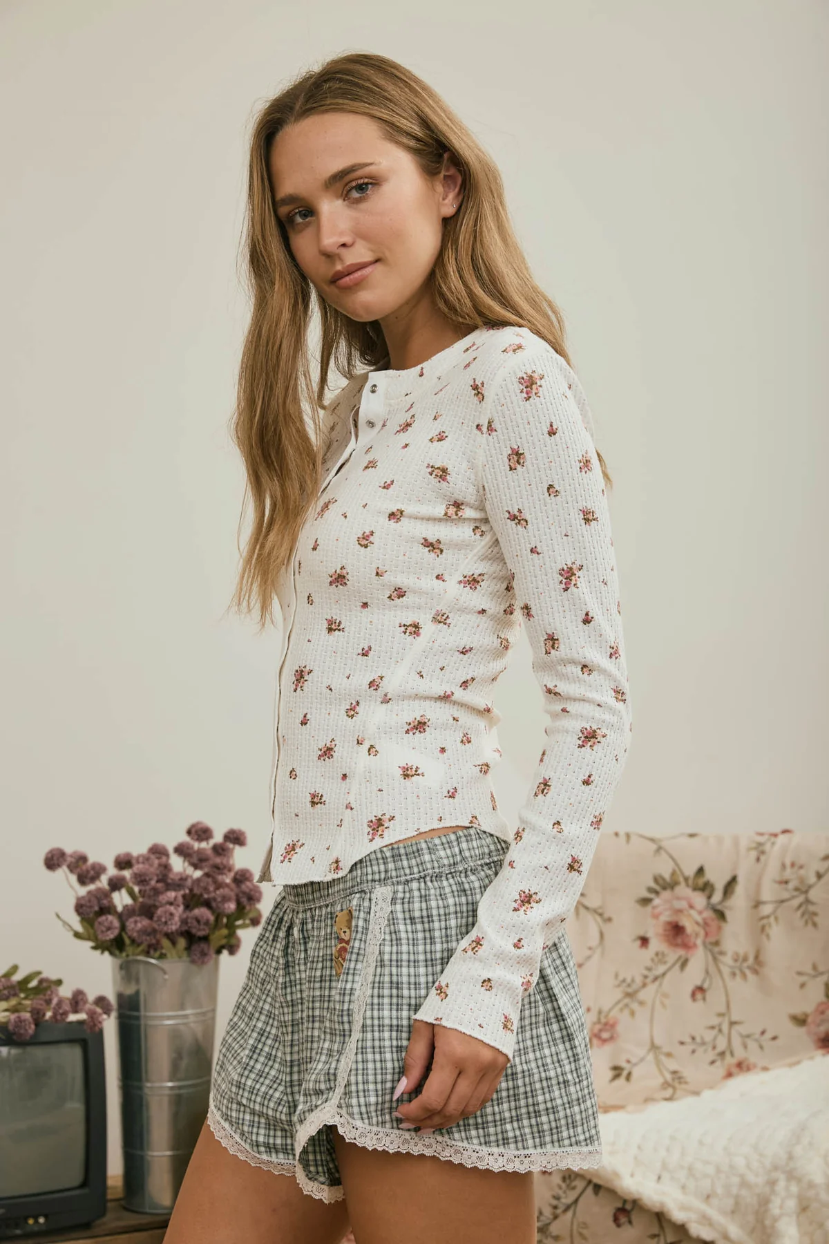 Floral Snap Front Waffle Knit Top || Ivory Multi